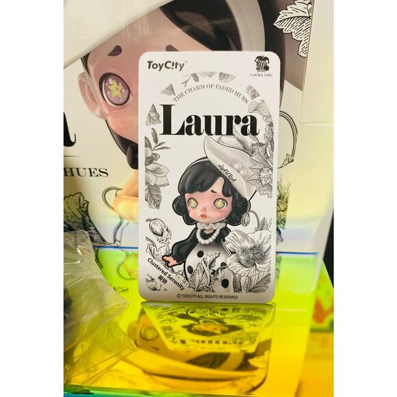 Laura The Charm of Faded Hues Blind Box Clustered Serenity - Picture 3 of 3